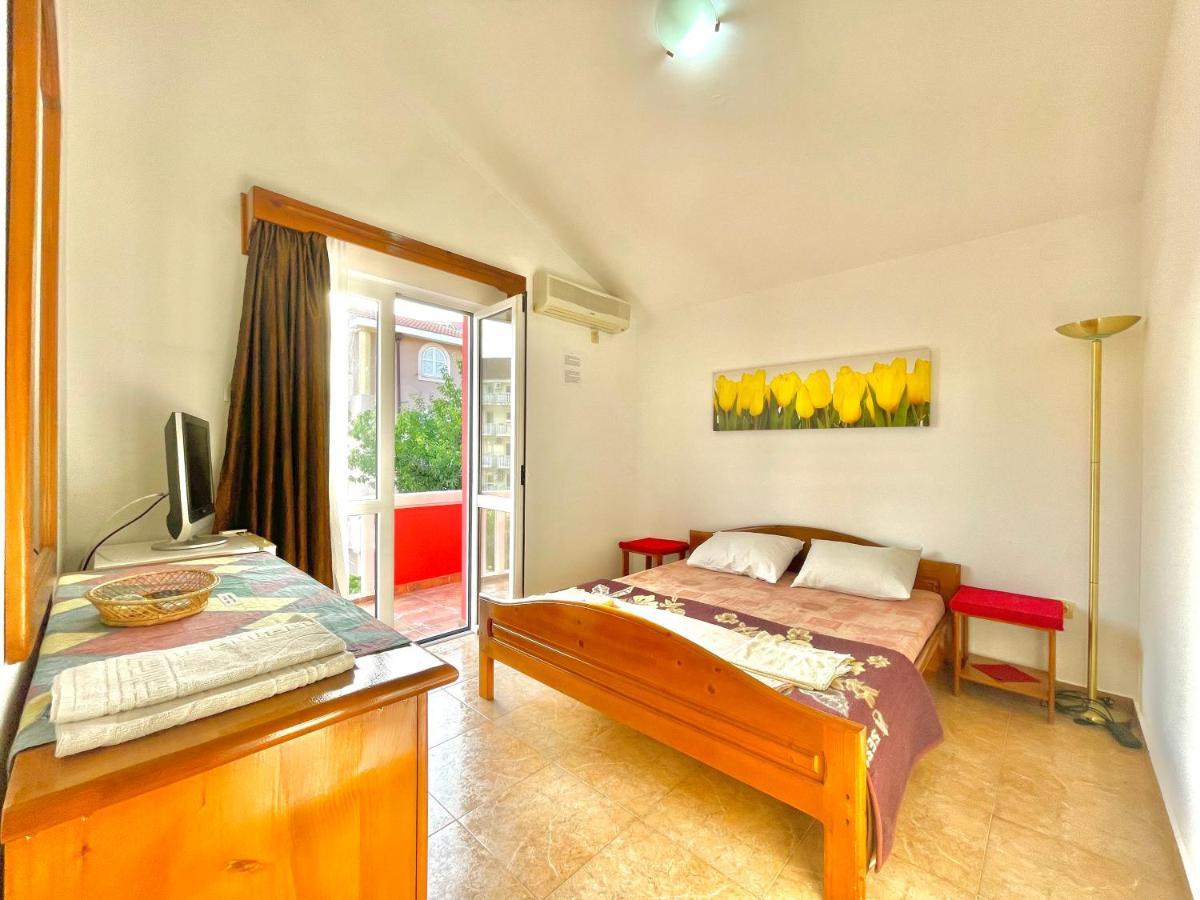 Hotel Vila L Budua Esterno foto