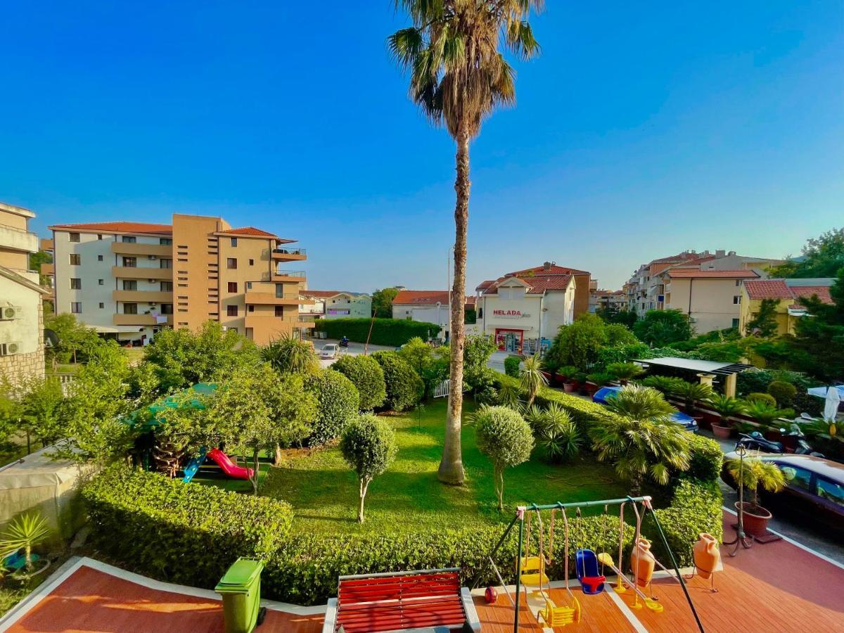 Hotel Vila L Budua Esterno foto
