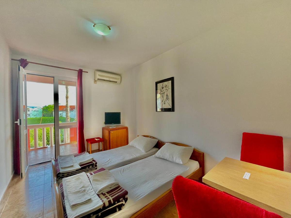Hotel Vila L Budua Esterno foto
