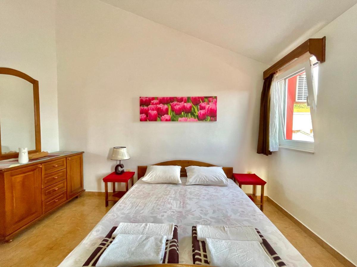 Hotel Vila L Budua Esterno foto