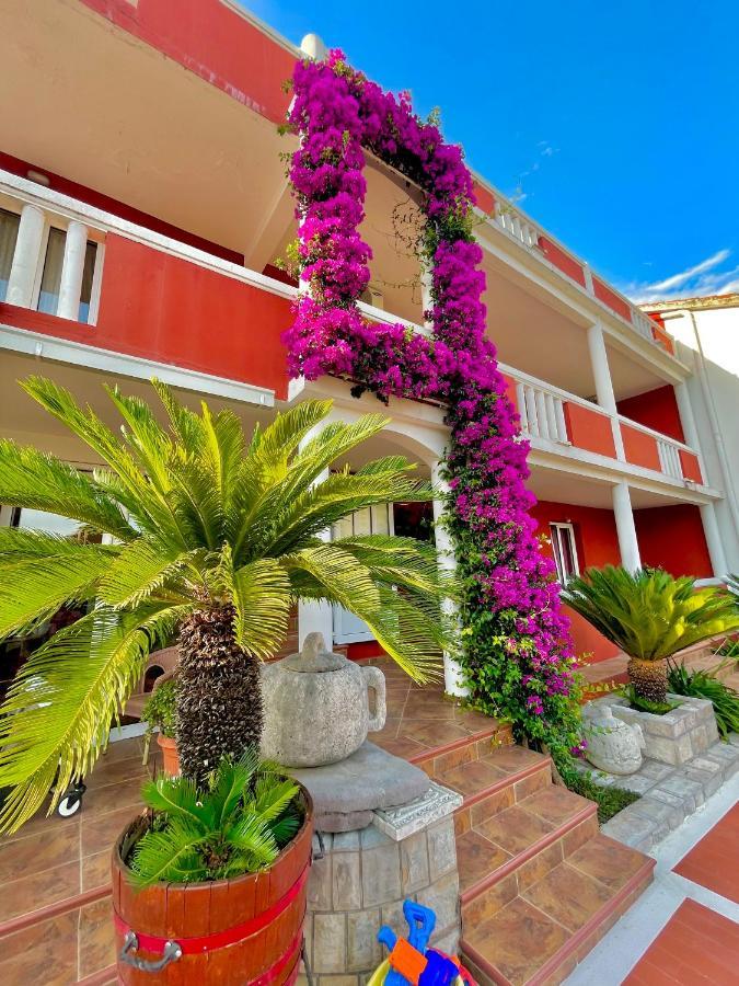 Hotel Vila L Budua Esterno foto