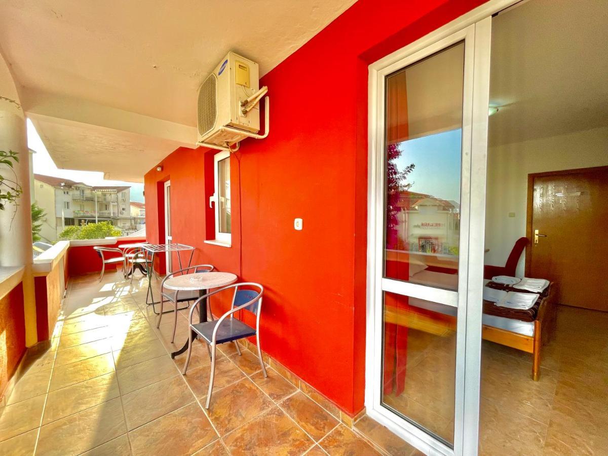 Hotel Vila L Budua Esterno foto