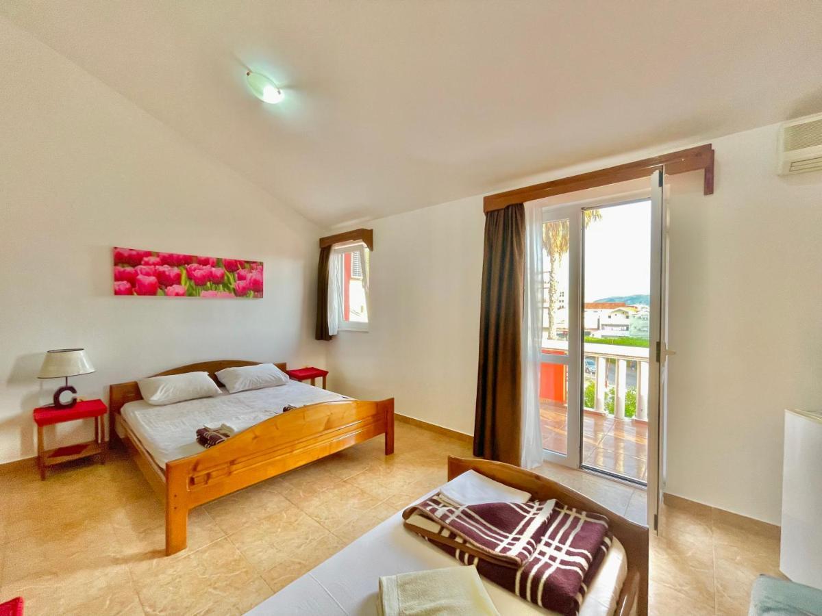 Hotel Vila L Budua Esterno foto
