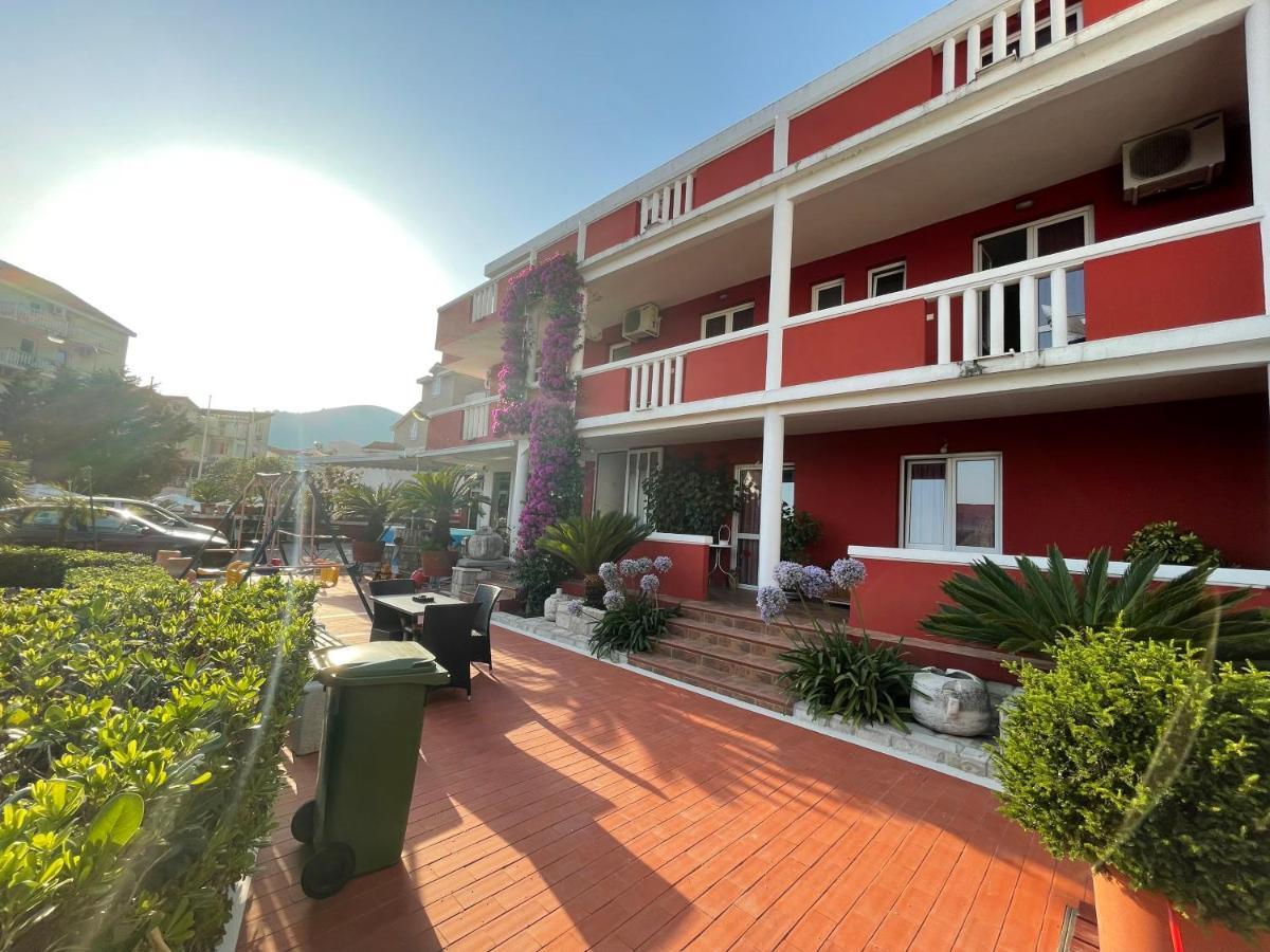 Hotel Vila L Budua Esterno foto
